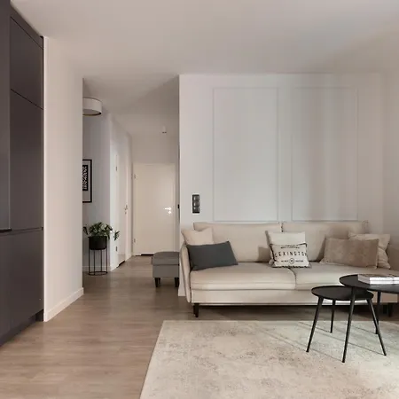 Scala By Moderna Profit - Lakowa 60h Z Parkingiem Gdaňsk