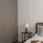 Scala By Moderna Profit - Lakowa 60h Z Parkingiem *